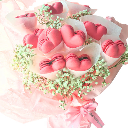 Happy 520! |Macarons Bouquet Flowers (10pcs Heartshaped) with Fresh Flower and Ribbon + 10pcs Box
