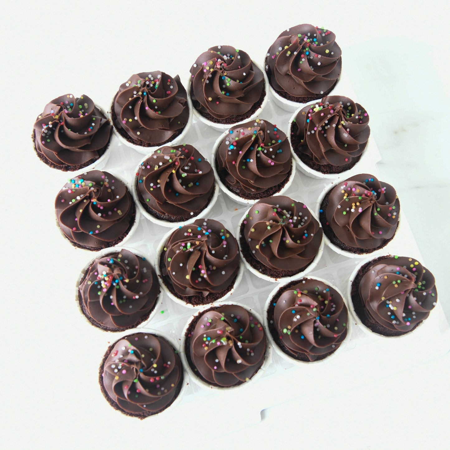 Chocolate Mini Cupcakes 16 pcs Set |  $48.80 nett only
