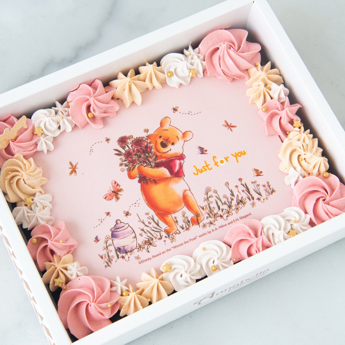 10.10 Sales! Disney Winnie The Pooh Floral Brownie Set | $58.80 only (u.p $75.80)