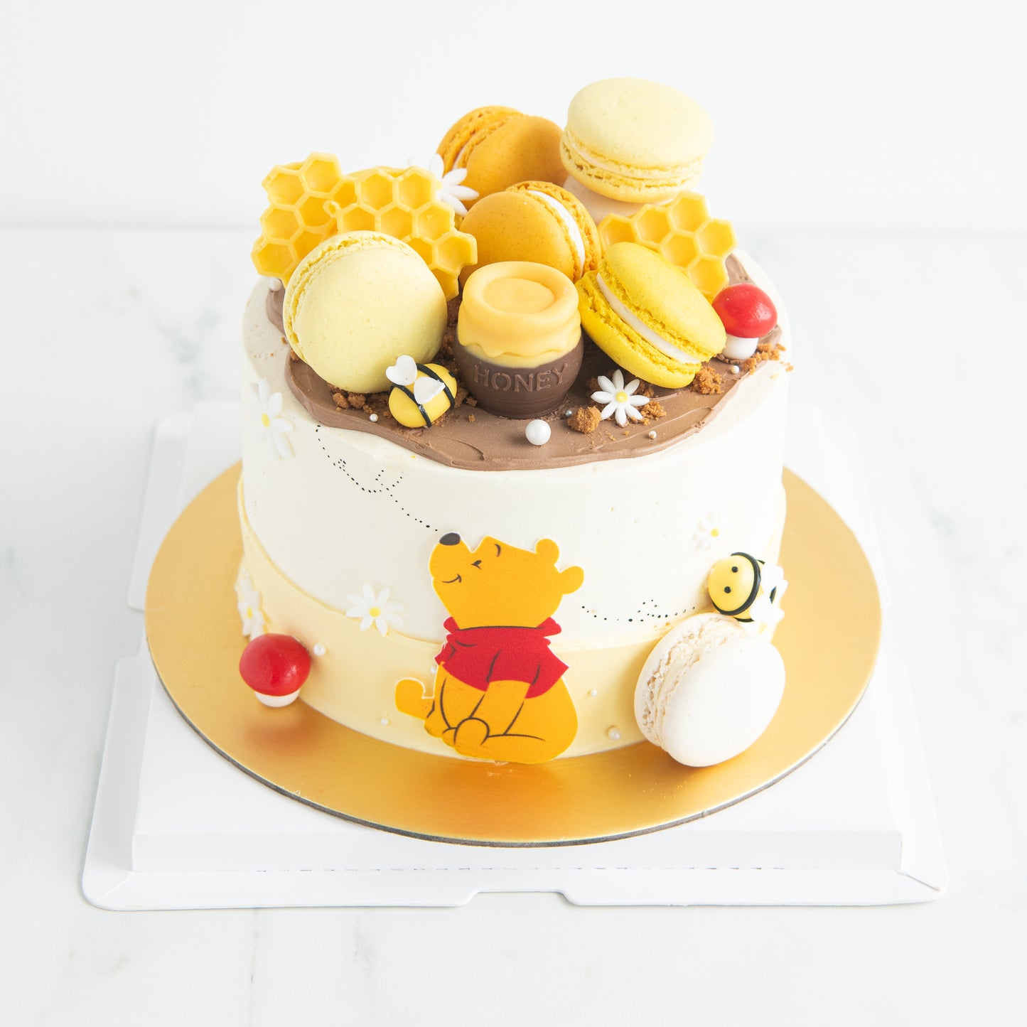 Disney Winnie the Pooh Cake 8'' | $228 Nett