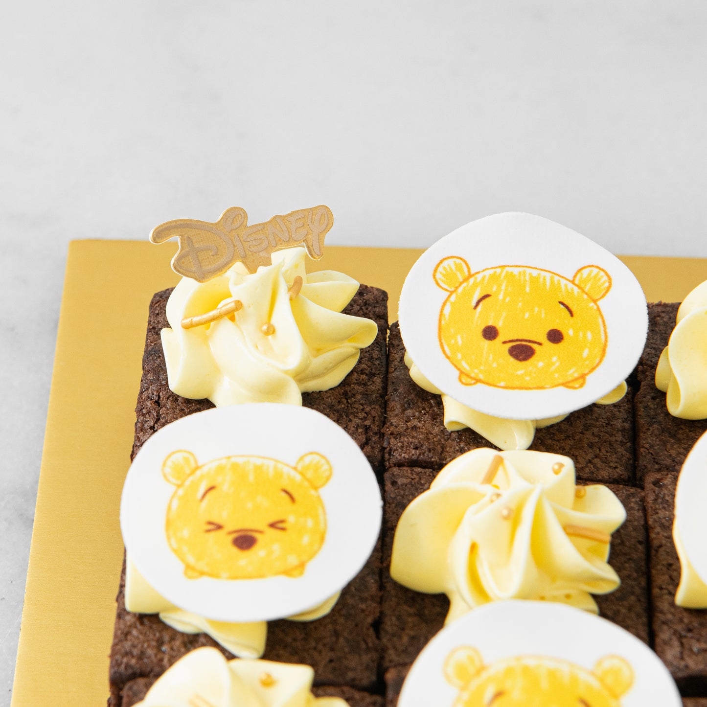Disney Winnie The Pooh 20pcs Brownie Dessert Box | $55.80 Nett