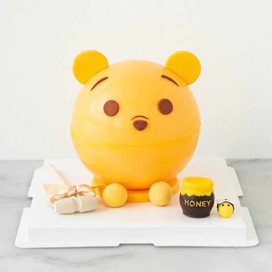 Disney Winnie The Pooh Pinata Macaron Set | $148 Nett