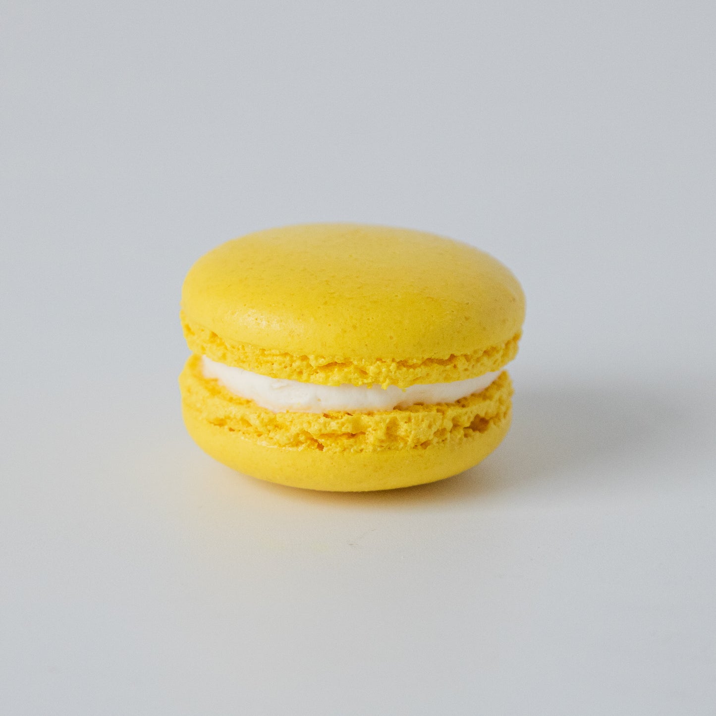 Classic Macaron - Mango (1pc)