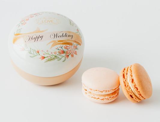 Wedding Door-Gift | 2pcs Macarons in Round Tin "HAPPY WEDDING" Box & Paper Bag