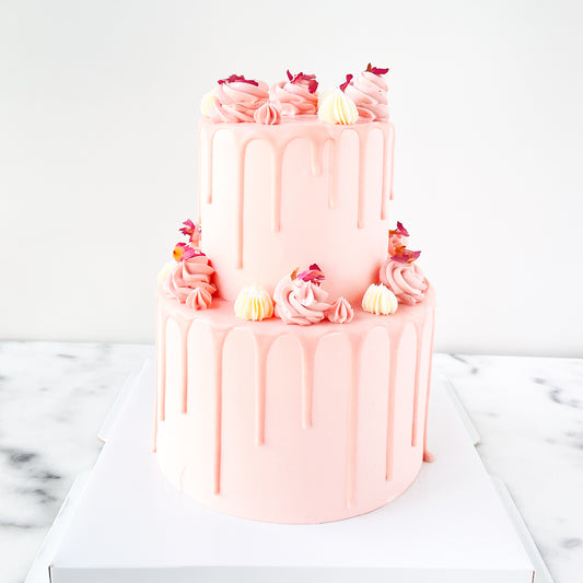 2-Tiers Lychee Rose Cake with 9pcs Macaron (Customised Pre order 3 days in advance)