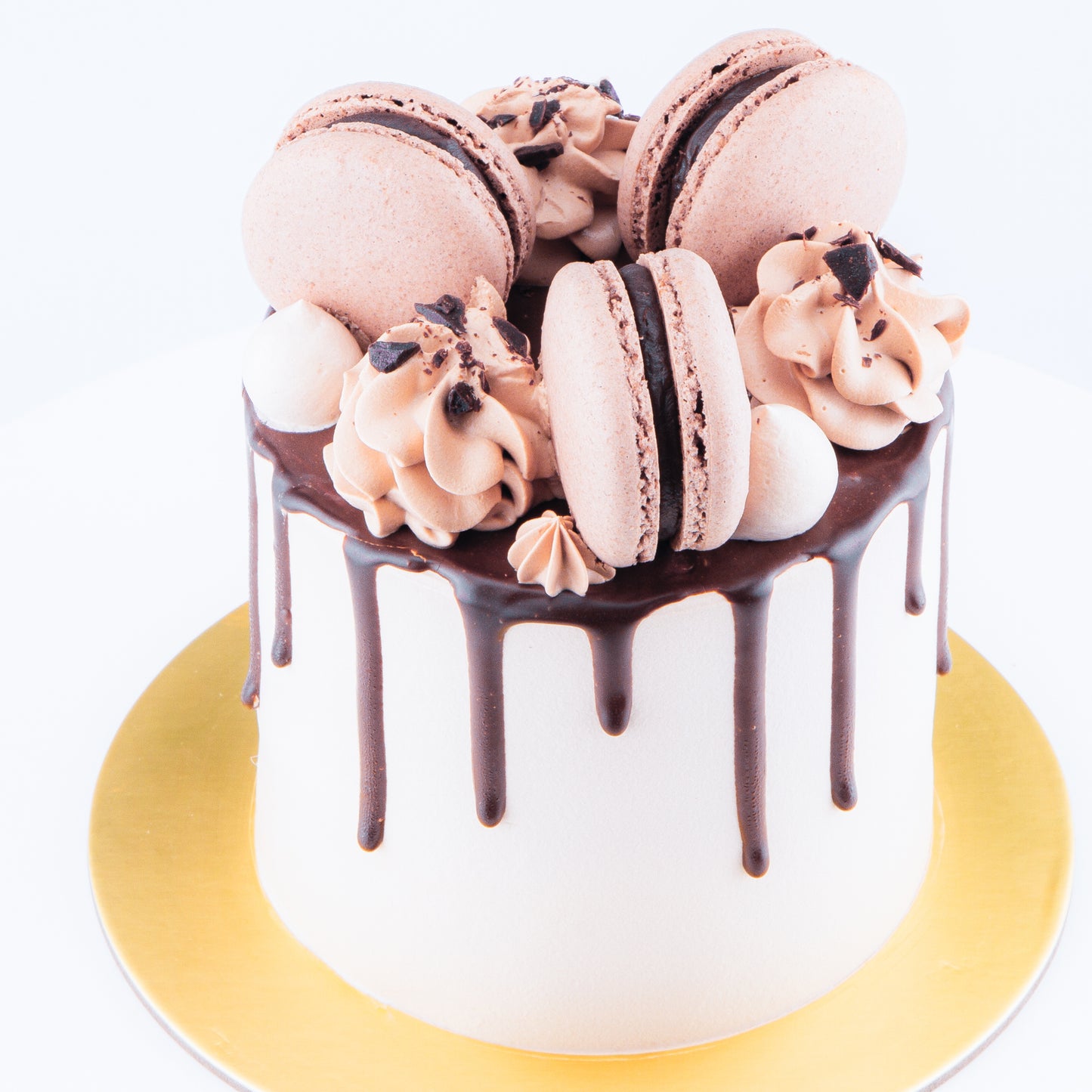 11.11 Sales! Chocolate Truffle Cake Petite   | Including 3 pcs Macarons | $29.90 only ($35.80 nett)