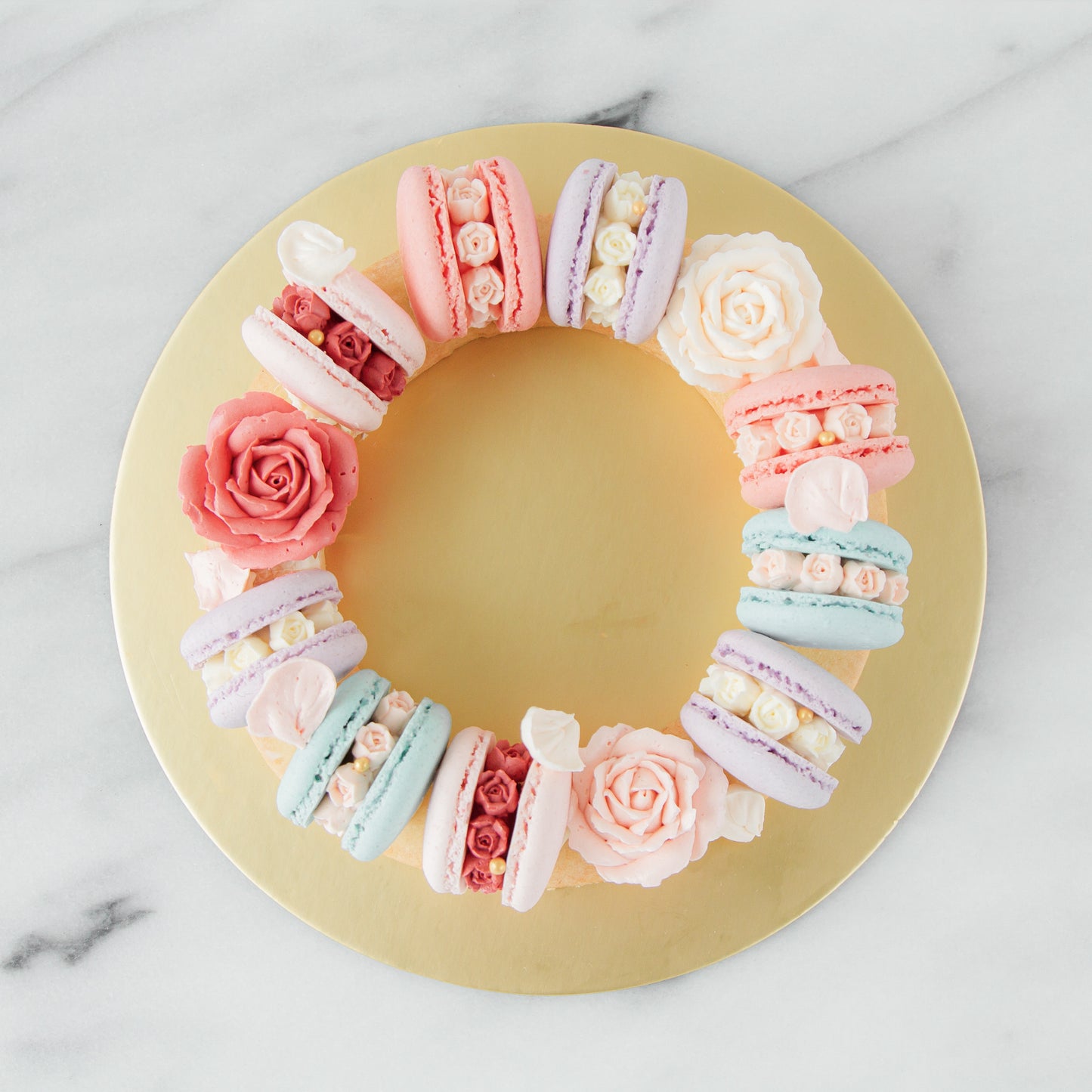Floral Macaron Ring (9 pcs) | S$75.80 nett (Next available date: 14 MAY 2025)