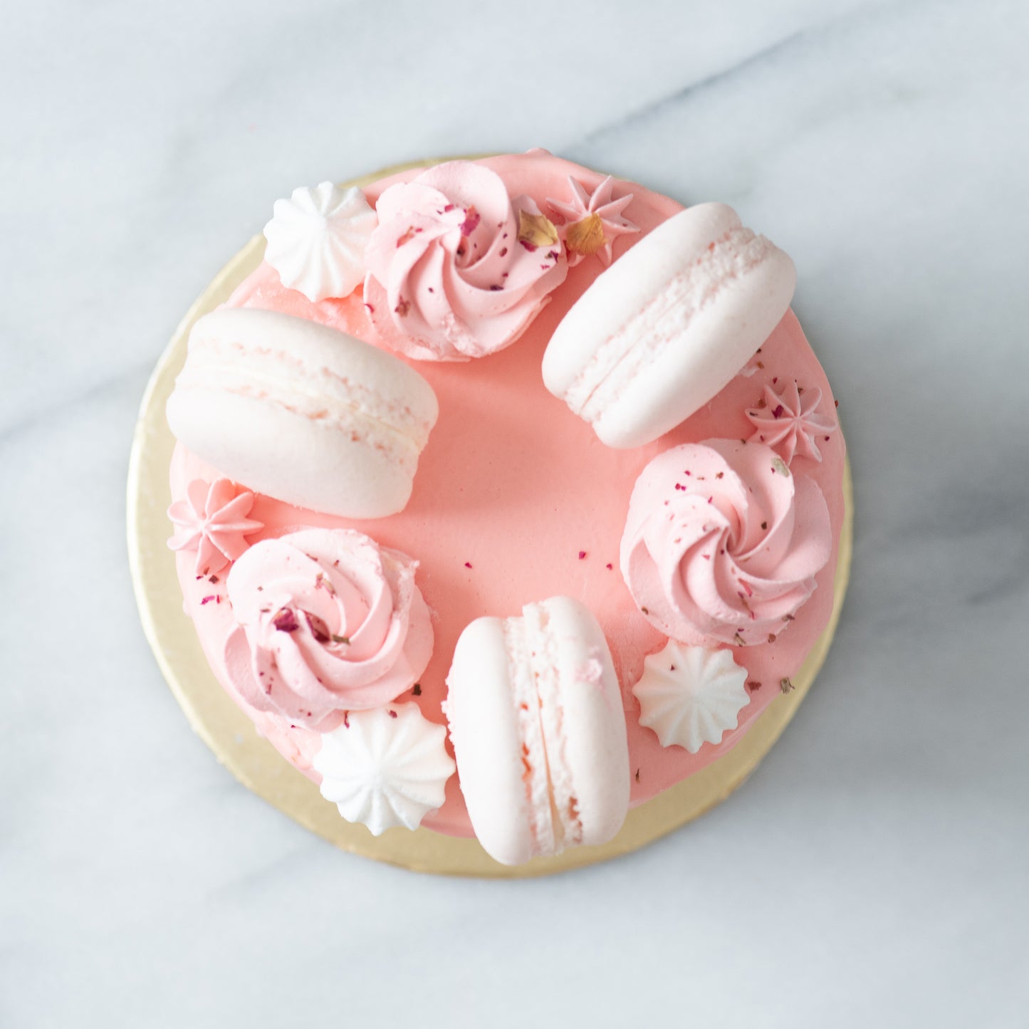 Sales! Lychee Rose Cake Petite   | Including 3 pcs Macarons | $35.80 nett only