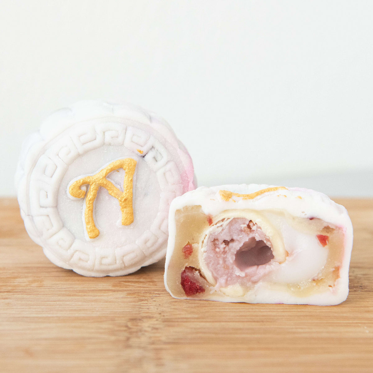 Happy Mid Autumn | Limited Edition Snowskin Truffle Mooncakes 4+4 pcs set | $38.80 (U.P $88.00)