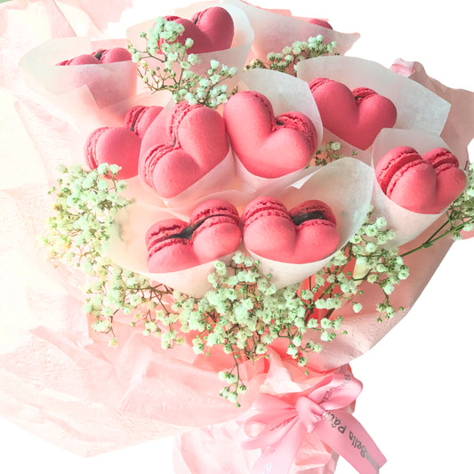 Macarons Bouquet Flowers (10pcs Heartshaped) with Fresh Flower and Ribbon + 10pcs Box