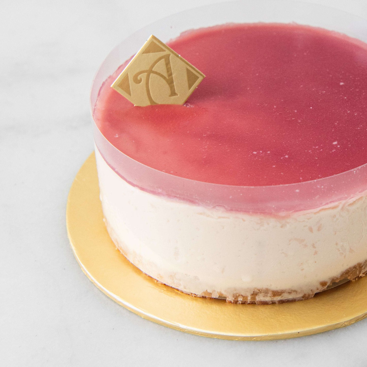 🔥9.9 SALES!🔥Lychee Rose Cheese Cake In Gift Box | Now for $25.80 (U.P $39.90)