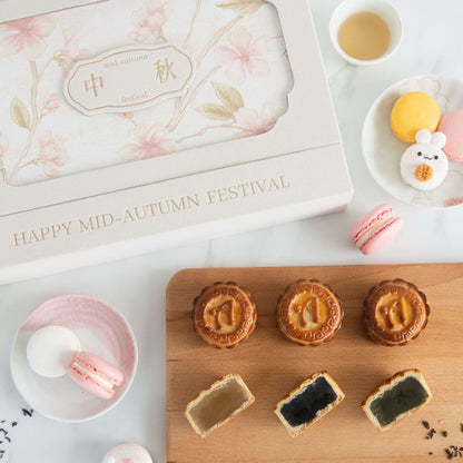 Happy Mid Autumn | Baked Traditional Mooncake 6pcs| $48.80 (U.P $128.00)