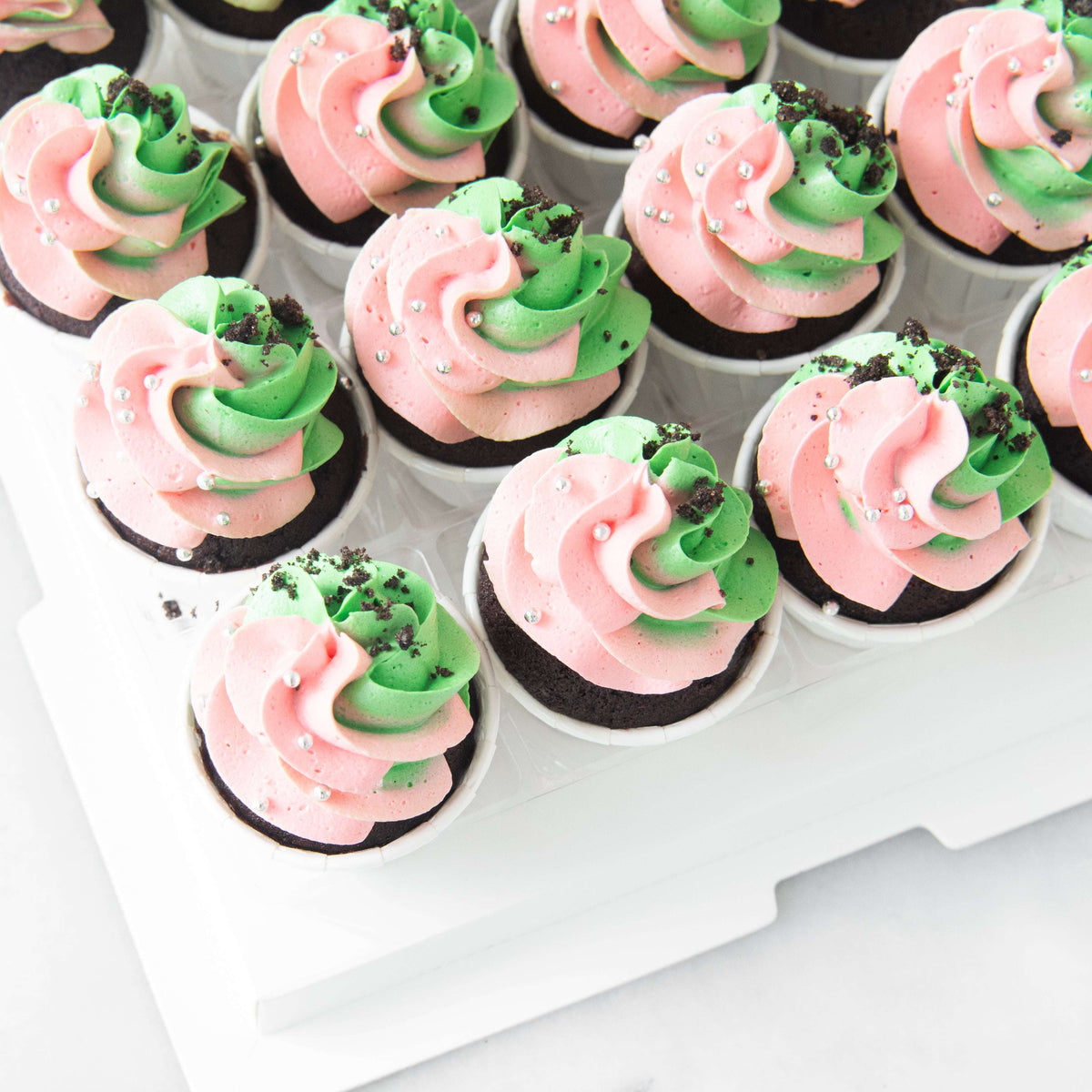 *New*Pink & Green Swirl Mini Cupcakes 16 pcs Set | ($51.80 Nett)