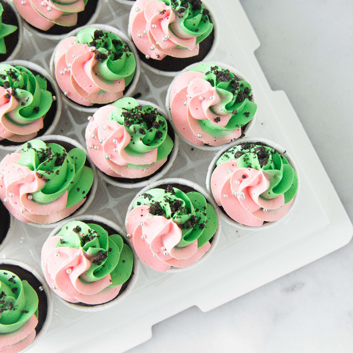 *New*Pink & Green Swirl Mini Cupcakes 16 pcs Set | ($51.80 Nett)