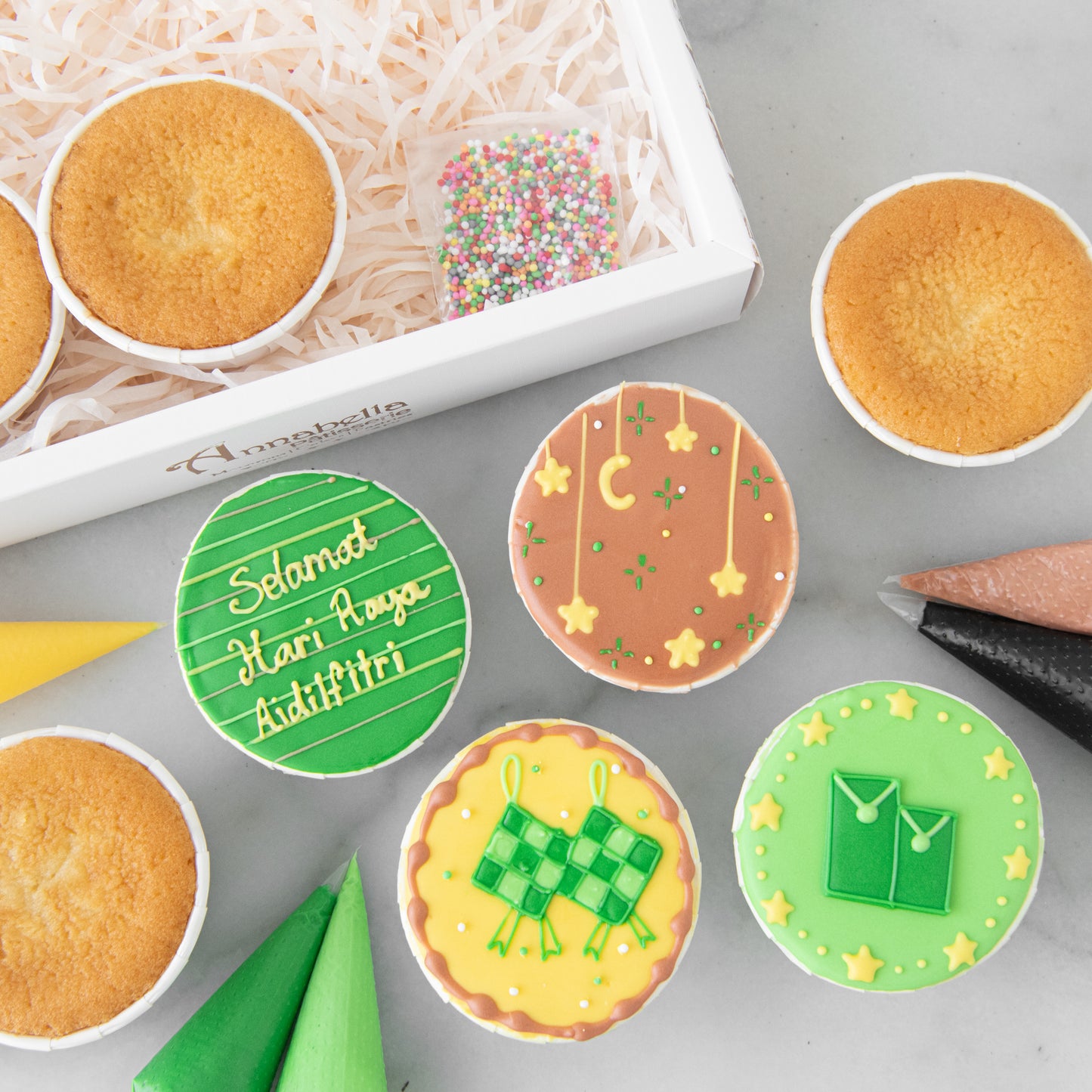 Happy Eid Mubarak! | DIY Raya Cupcake In Gift Box | $21.90 Nett