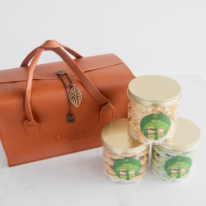 Happy Eid Mubarak! | Bundle of 3 Big Assorted Cookies In Gift Bag | $68.80 Nett