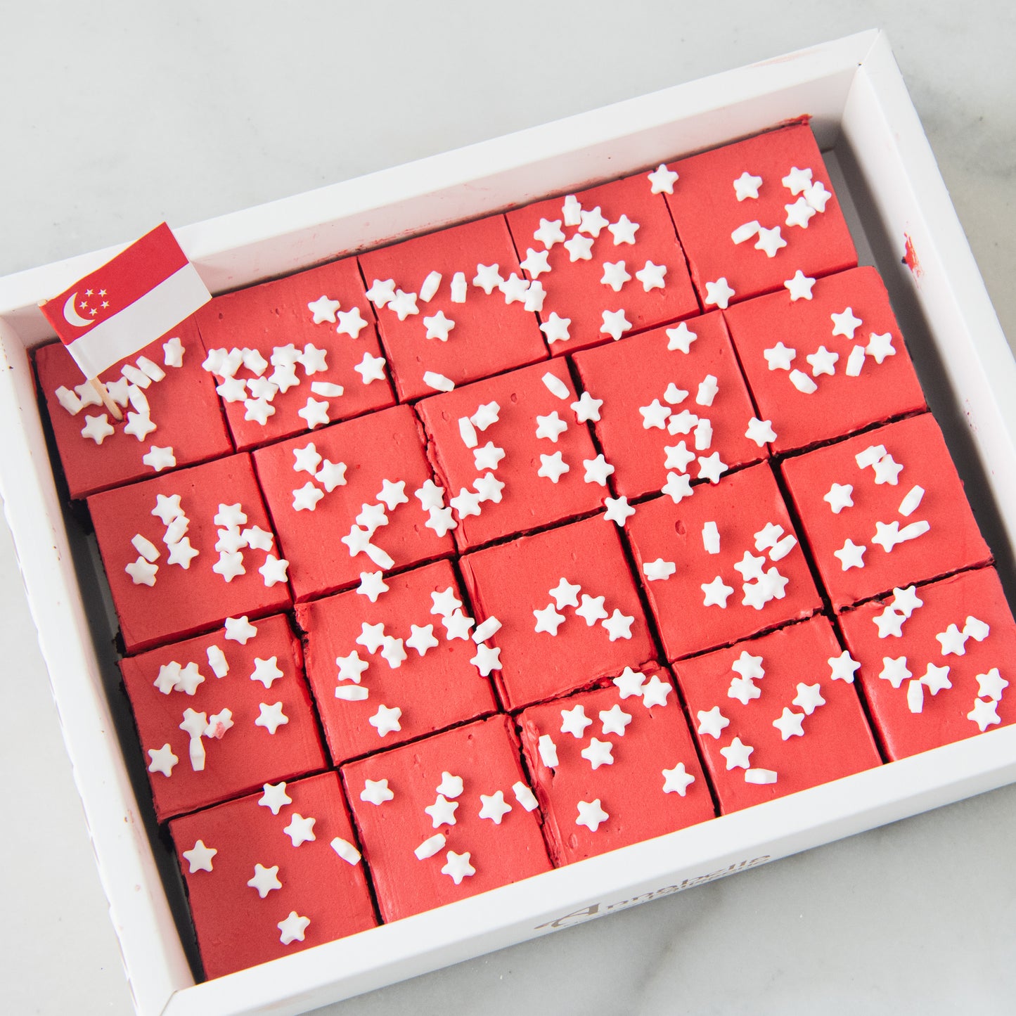 Happy National Day | 20pcs Red & White Brownie Bites In Gift Box | $25.80 Nett