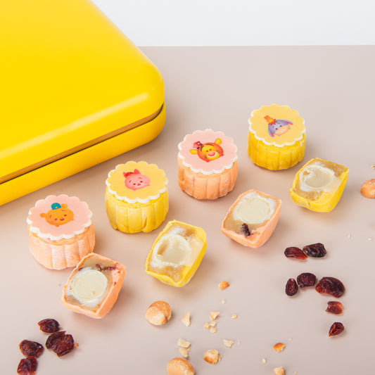 Happy Mid Autumn | Disney Winnie The Pooh and Friends Snowskin Mooncake 4+4pcs Set | FREE Winnie The Pooh Tote Bag | $108 (u.p)