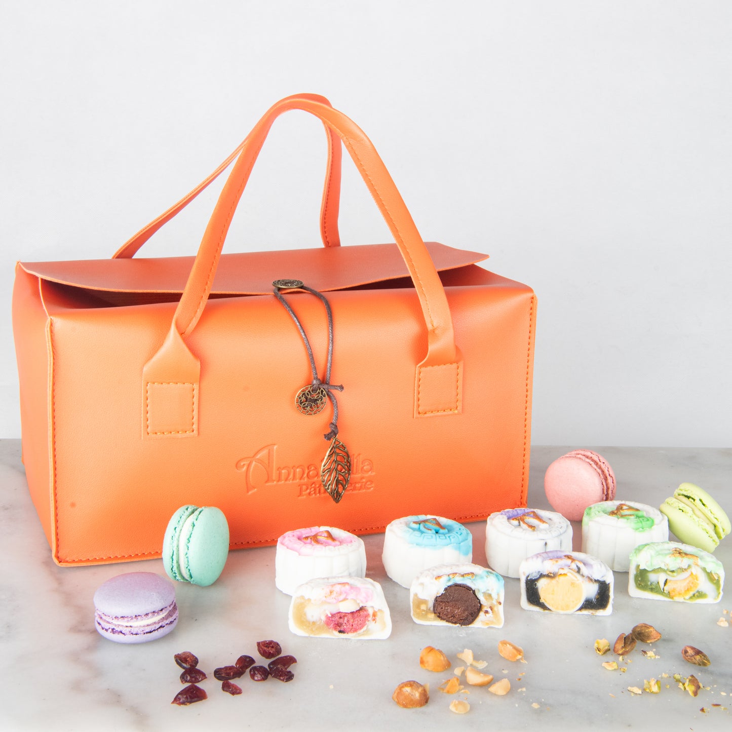 Happy Mid Autumn | Limited Edition Snowskin Truffle Mooncakes 4+4 pcs Set | $88 (u.p.)