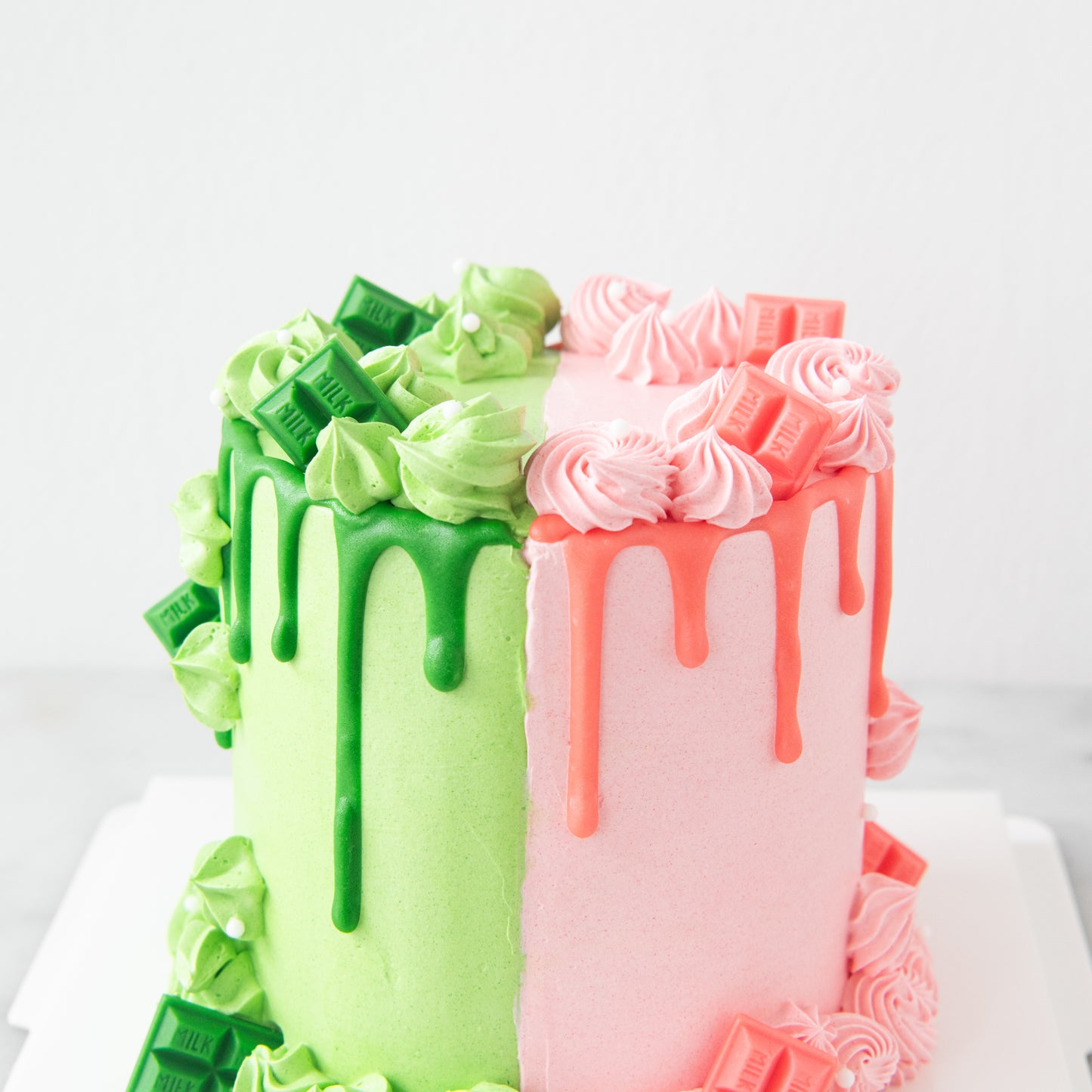 *New*Pink & Green two sides 5'inch Cake | $158 Nett