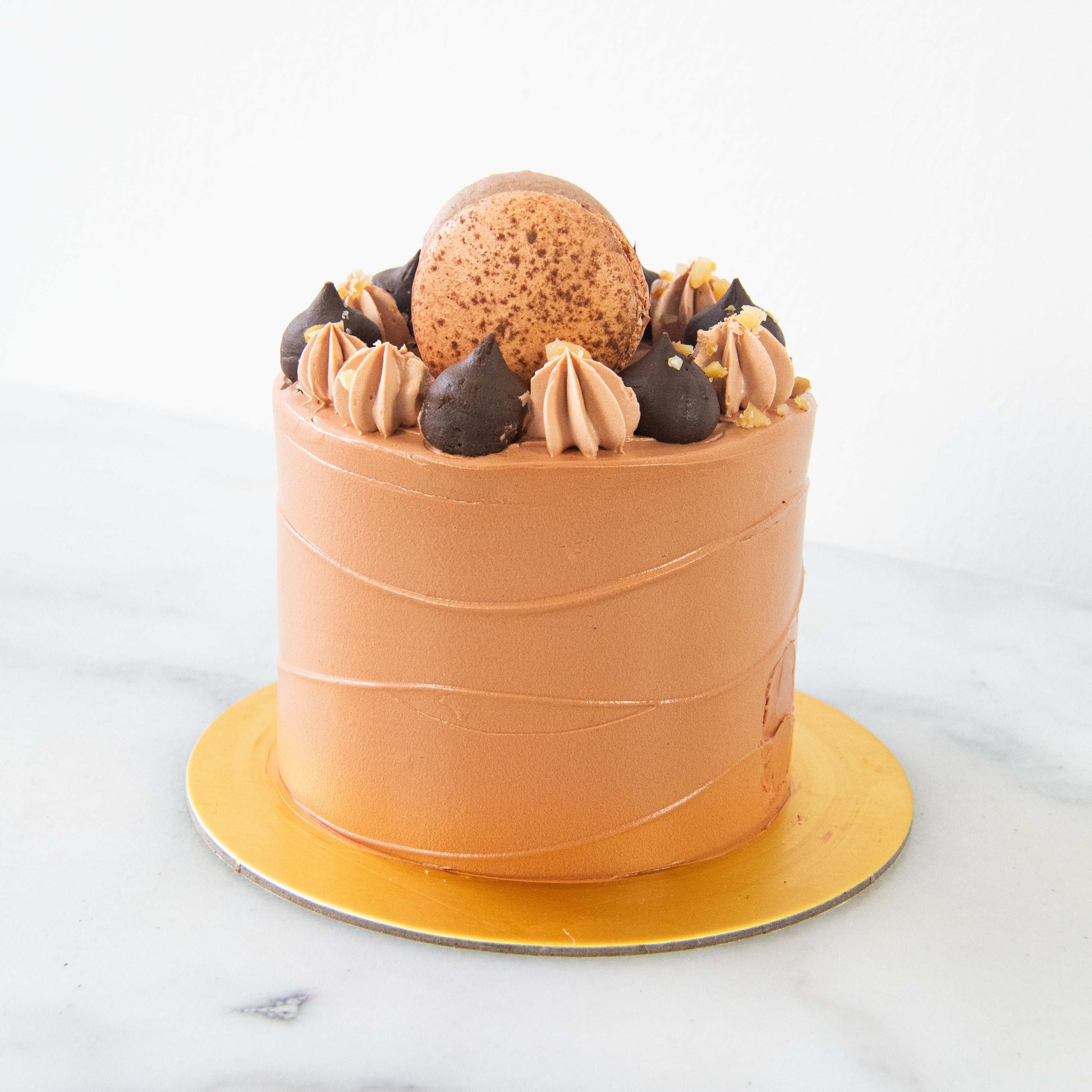 *New* Nutella Cake Petite | Including 2 pcs Macarons | $38.80 Nett