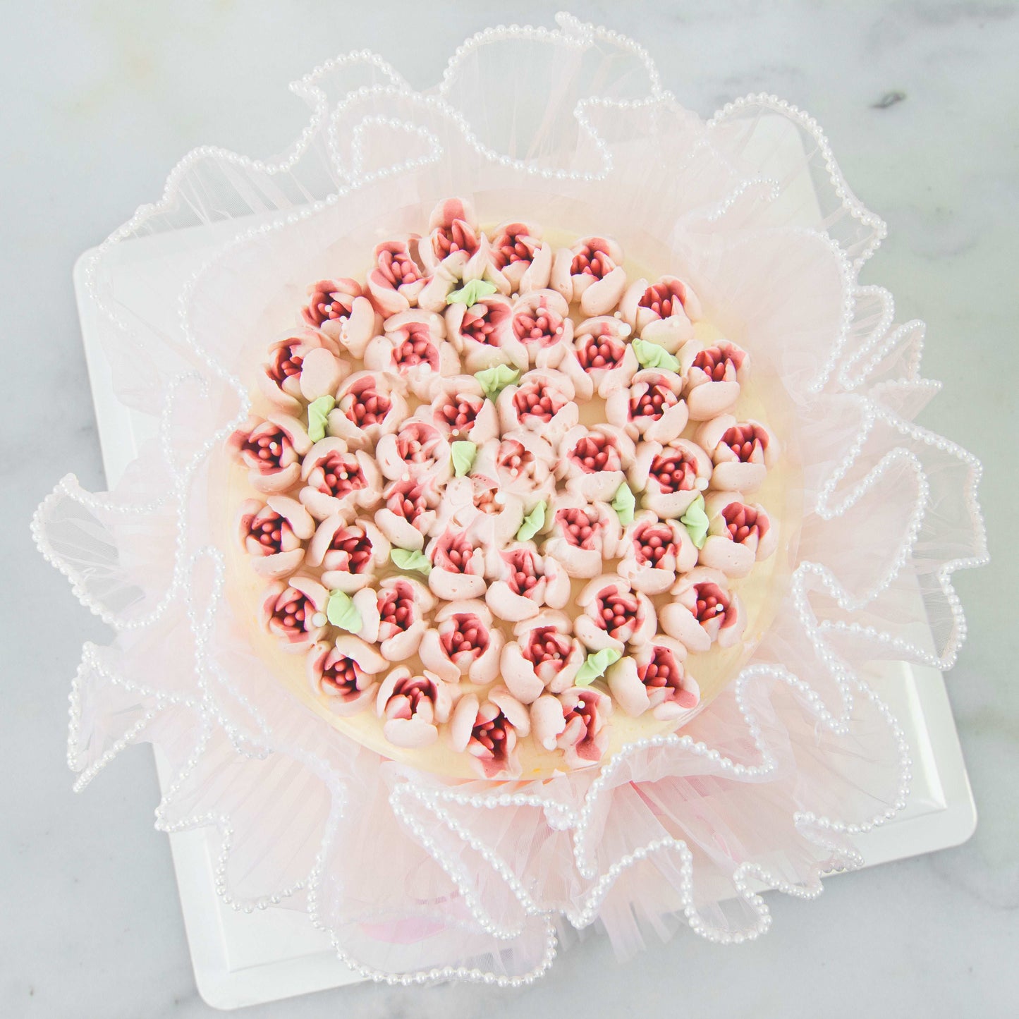 Happy Mom's Day | Tulips Bouquet Cake Bundle | $119.90 Nett