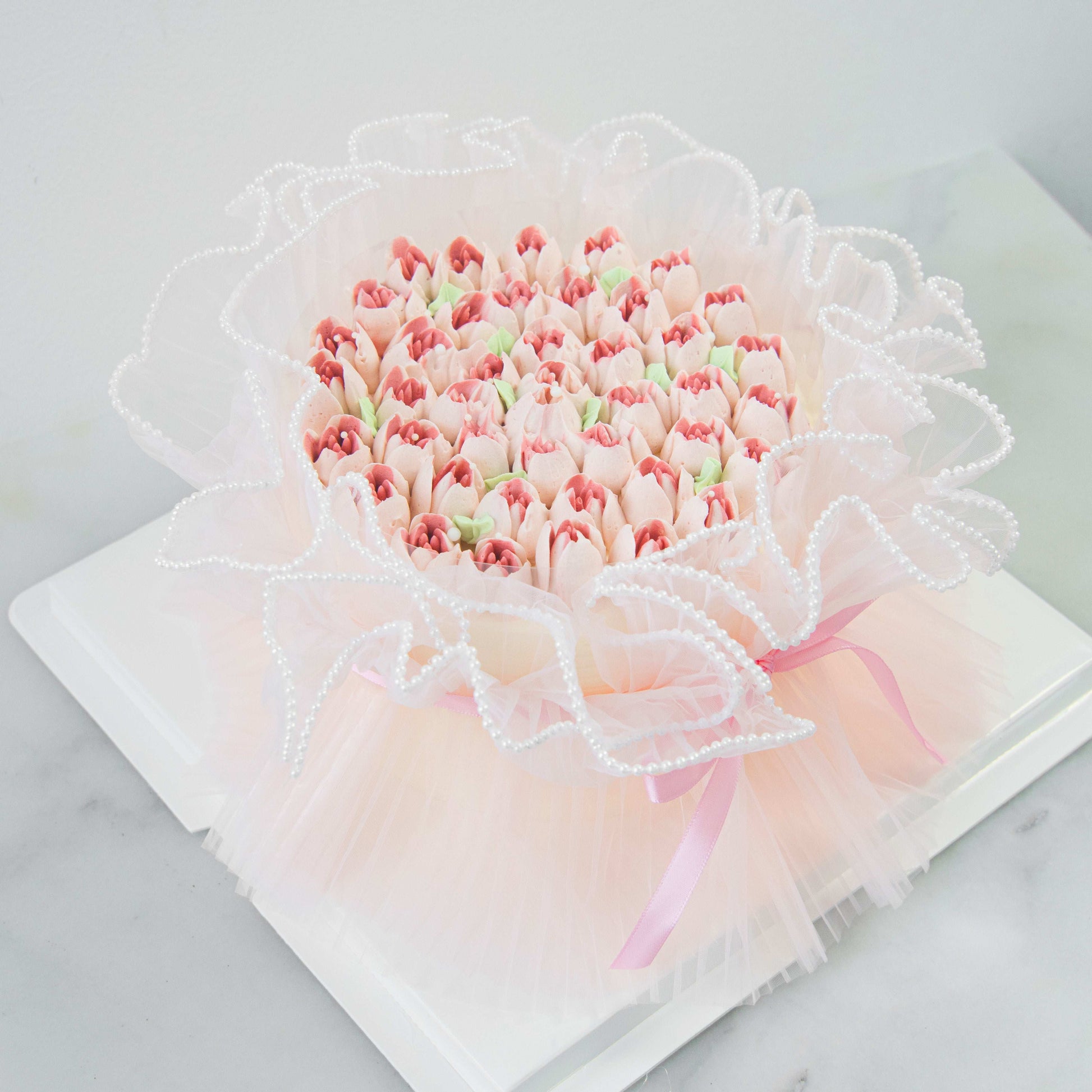 Happy Mom's Day | Tulips Bouquet Cake Bundle | $119.90 Nett