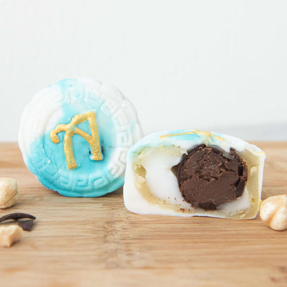 Happy Mid Autumn | Limited Edition Snowskin Truffle Mooncakes 4+4 pcs set | $38.80 (U.P $88.00)