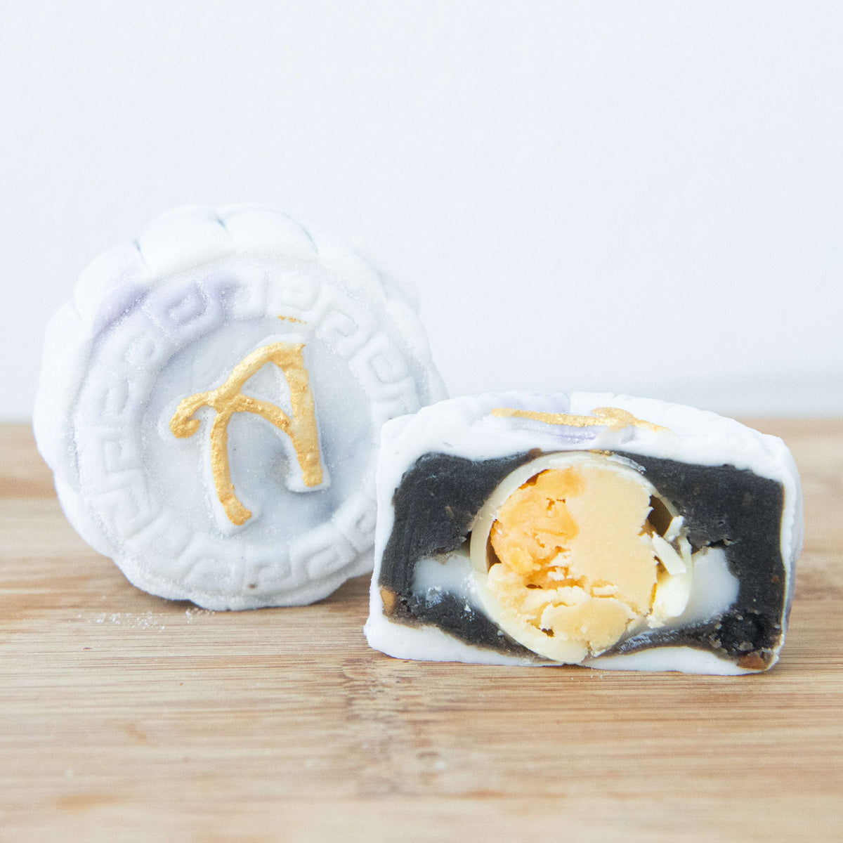 Happy Mid Autumn | Limited Edition Snowskin Truffle Mooncakes 8 pcs set | $55.80 (U.P $128.00)