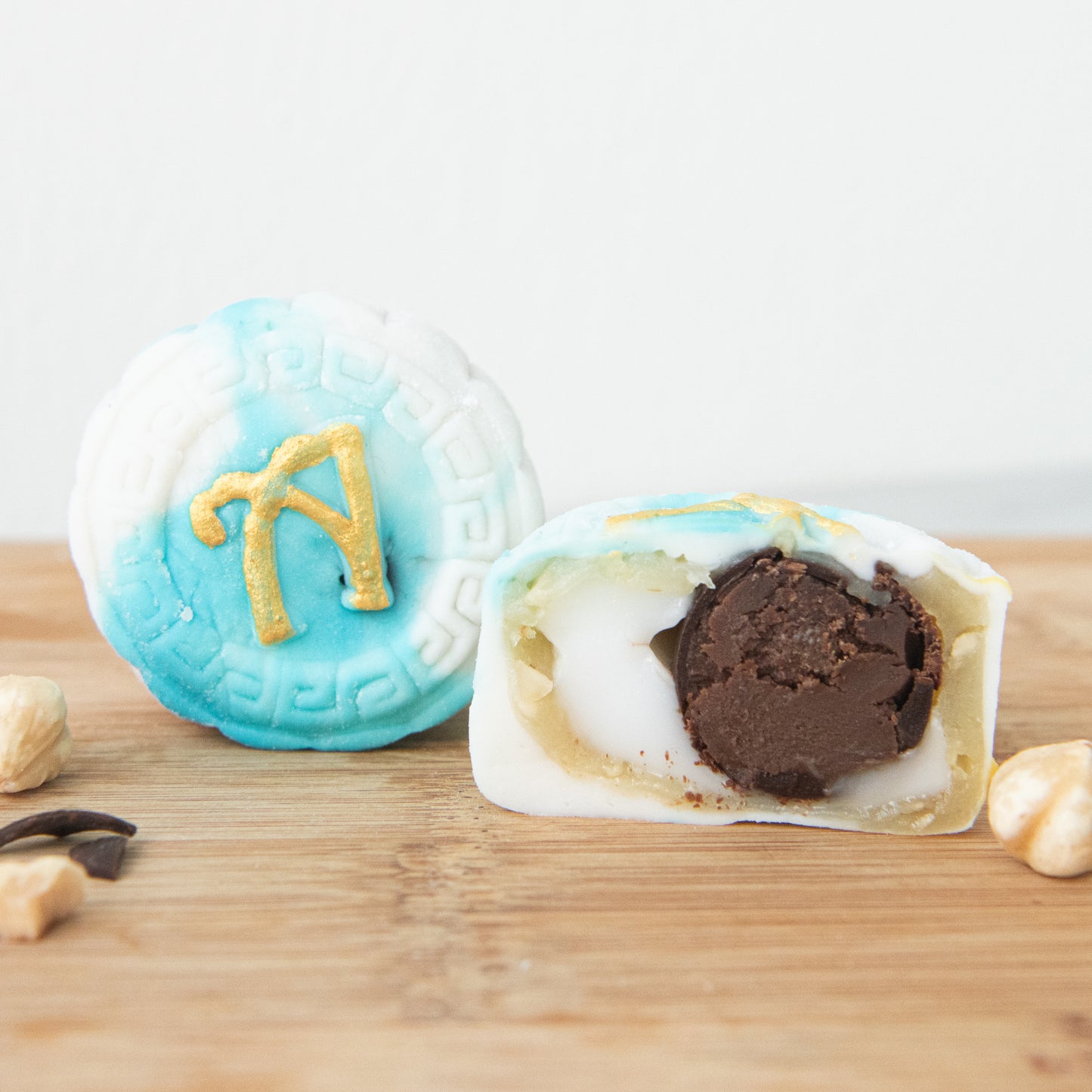 Happy Mid Autumn | Limited Edition Snowskin Truffle Mooncakes 8 pcs set | $55.80 (U.P $150.00)