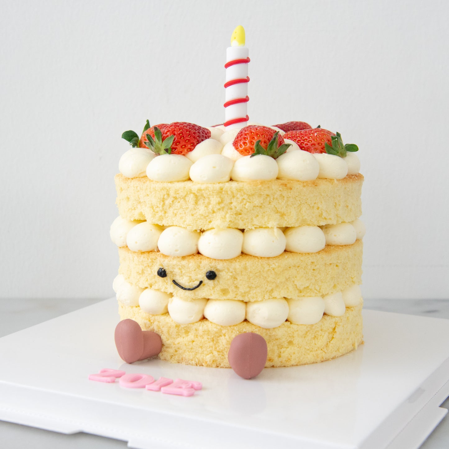 *New* Smiley Strawberry ShortCake 6'' | $88.80 Nett
