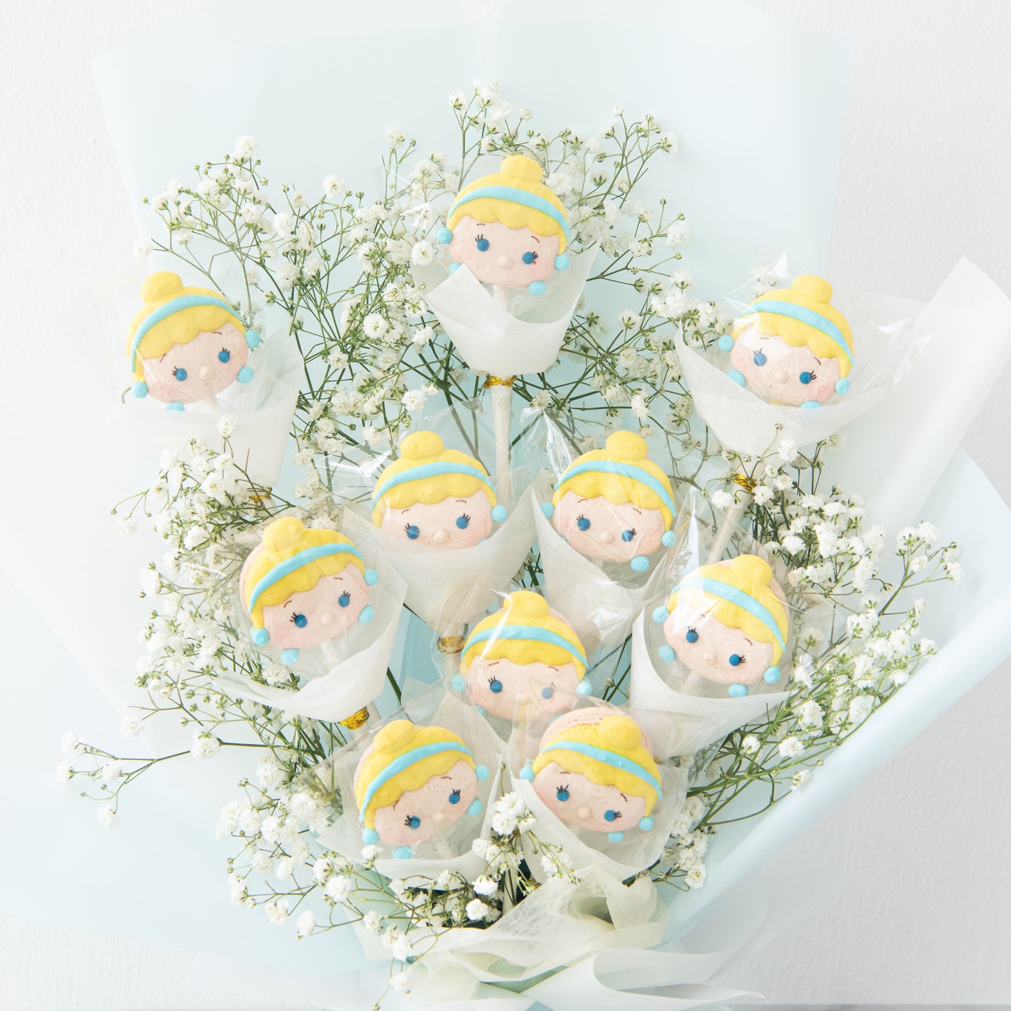 Disney Tsum Tsum Princess Cinderella Macaron Bouquet | $138 Nett