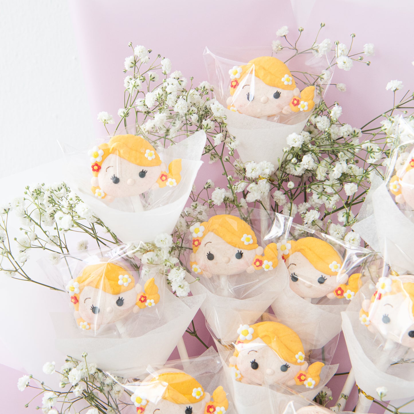 Disney Tsum Tsum Princess Rapunzel Macaron Bouquet | $138 Nett