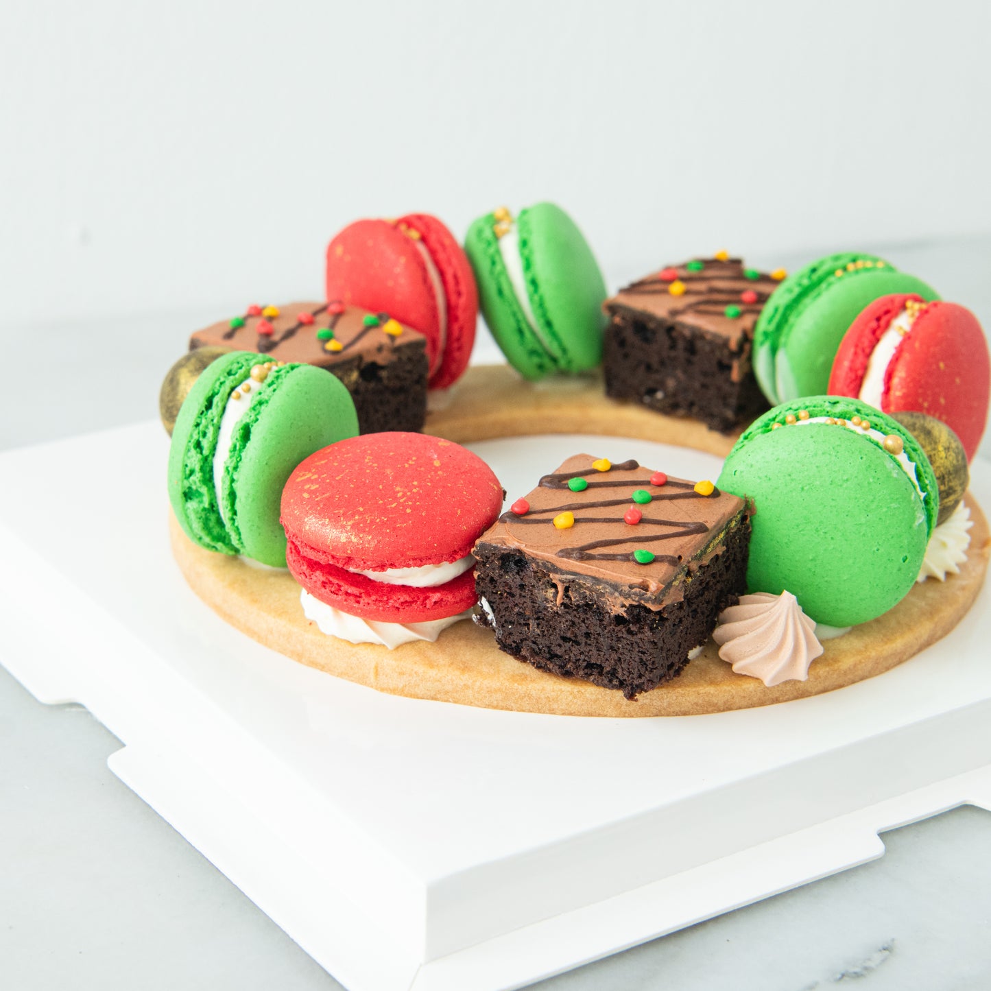 Ho ho ho! Merry Christmas | Macarons & Brownies Fesitve Wreath | $58.80 Nett