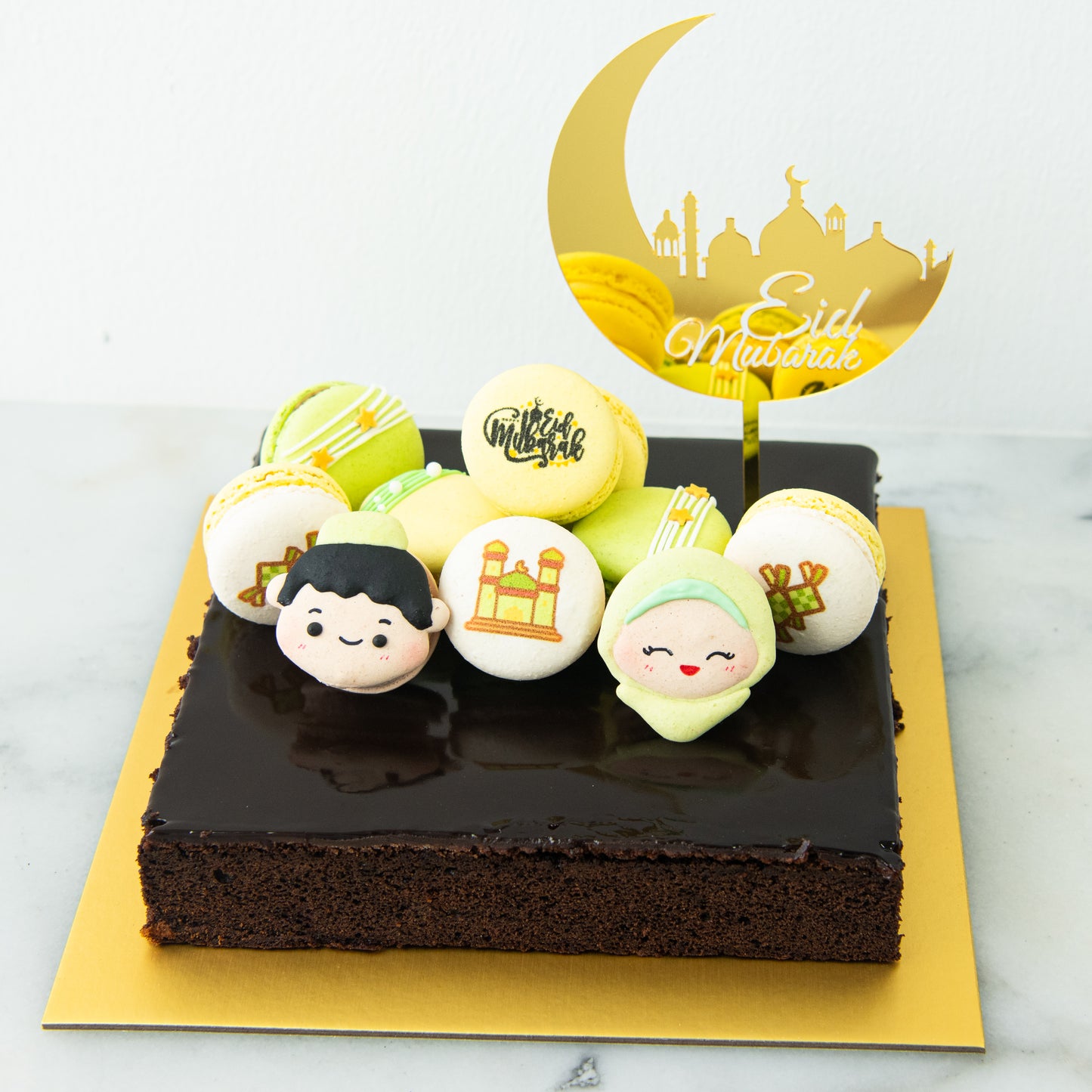 Happy Eid Mubarak! | Raya Royale Big Brownie In Gift Box | $73.80 Nett