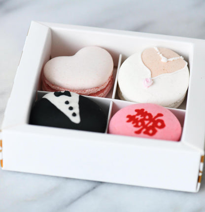 Wedding Bride & Groom Character Macarons | 4pcs Elegant Gift Box with Transparent Sleeve