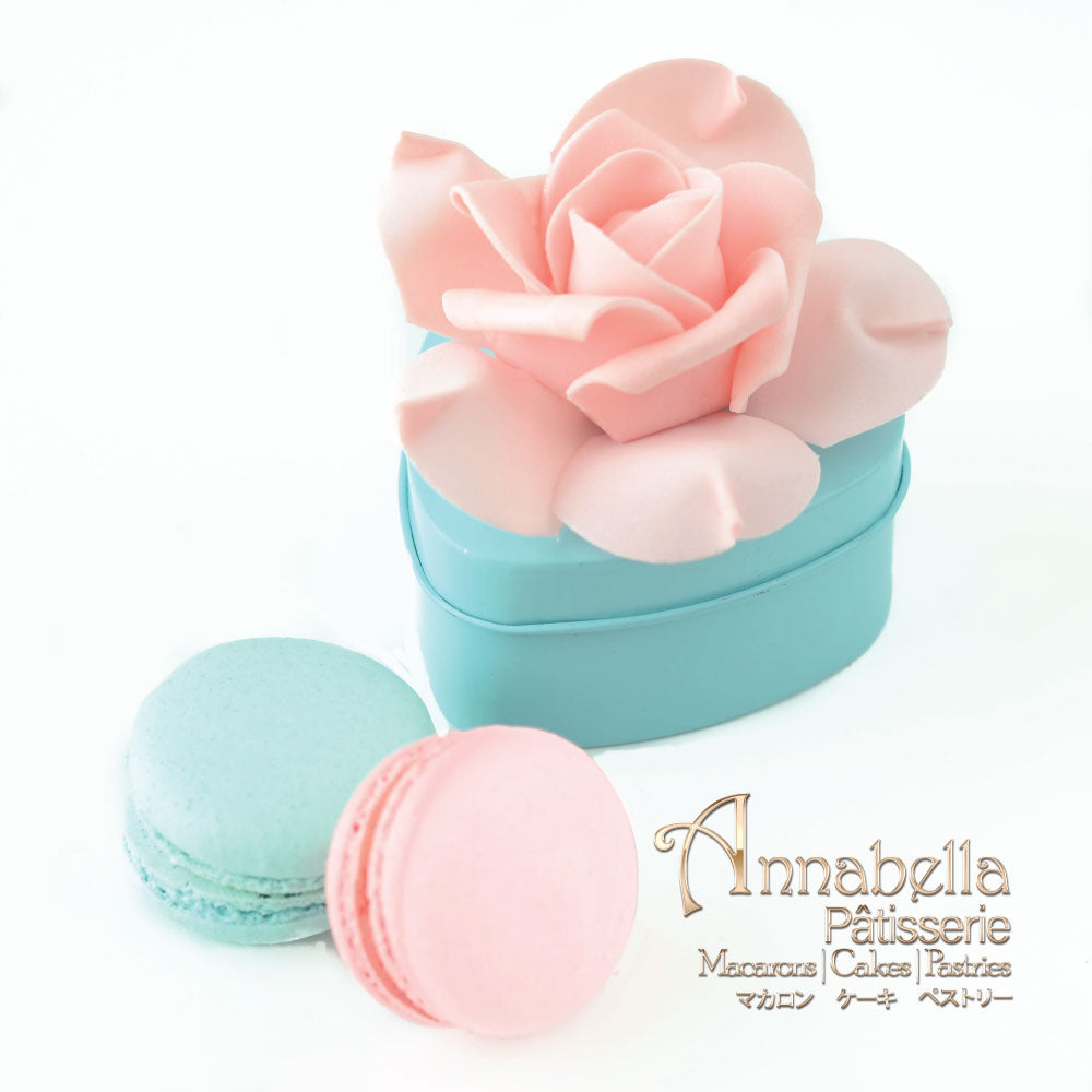 Wedding Door-Gift | 2pcs Macarons in Turquoise Heart Tin Box